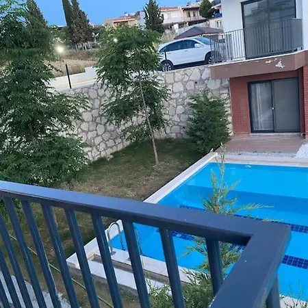 Apartmán New Furnished, Cosy, Summer House With Pools Kusadası