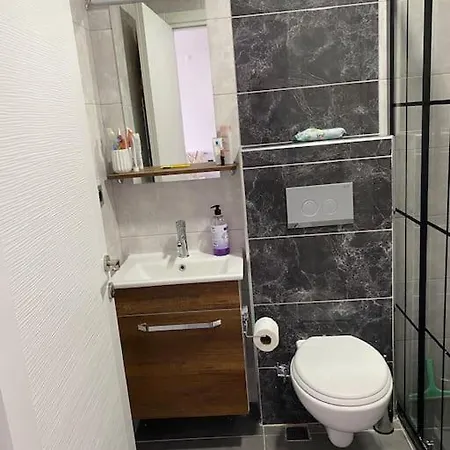 New Furnished, Cosy, Summer House With Pools